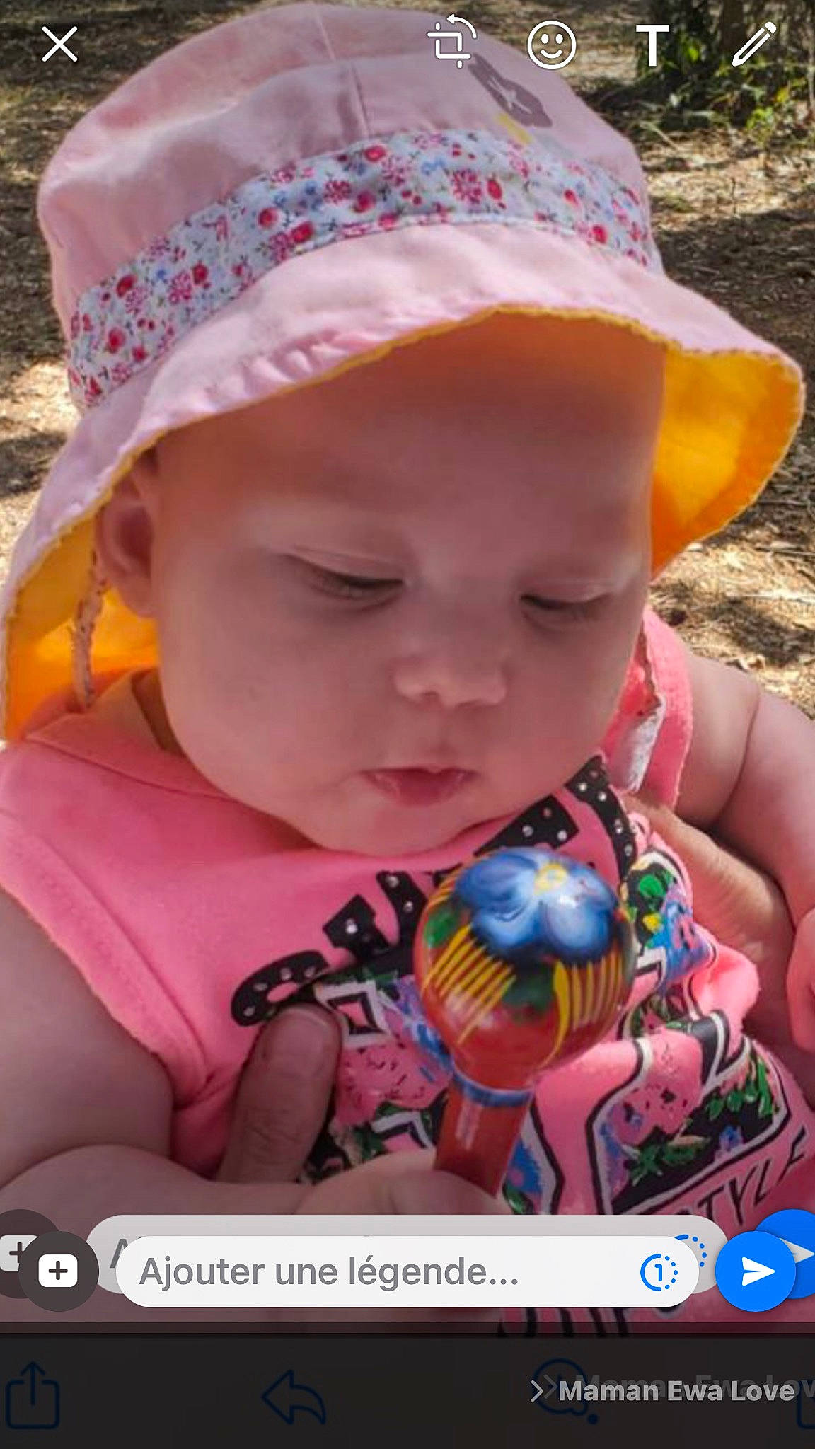 Ewa participe au concours pour gagner de l'argent avec cette photo : baby, baby_toddler_clothing, cap, cheek, child, cool, face, fun, grass, happy, hat, head, headwear, leaf, leisure, lip, person, pink, recreation, skin