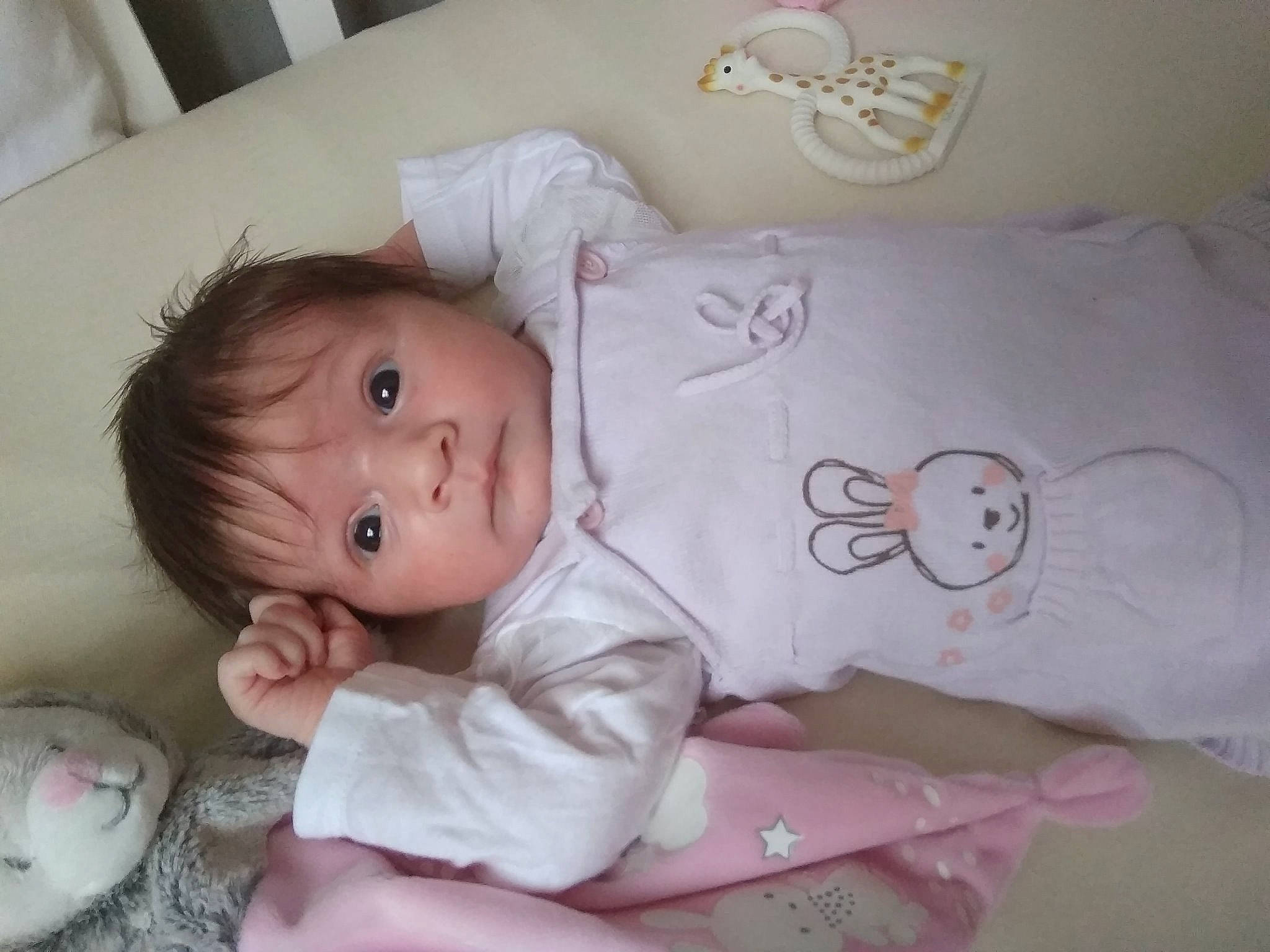 Naomi participe au concours pour gagner de l'argent avec cette photo :