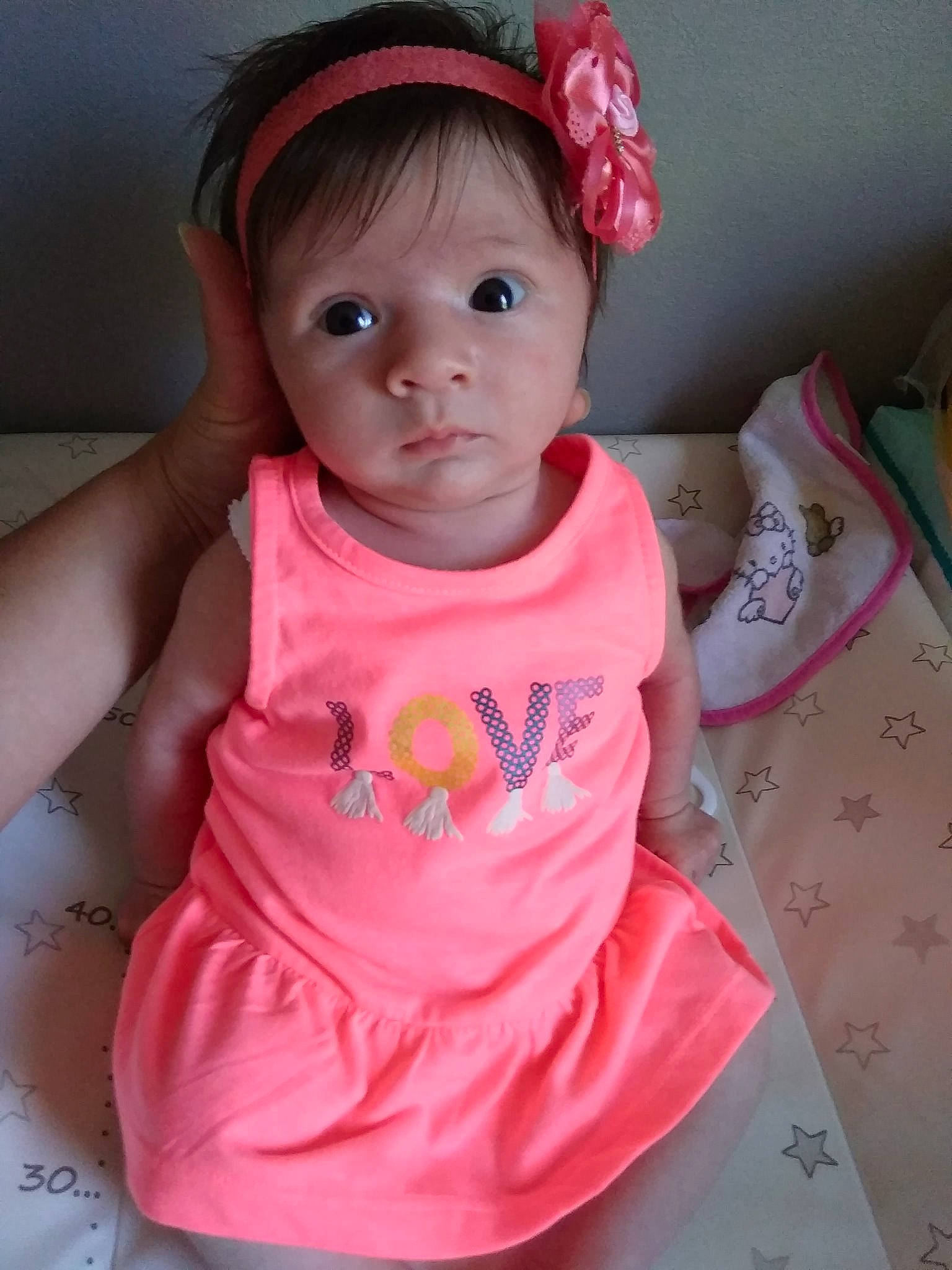 Naomi participe au concours pour gagner de l'argent avec cette photo :