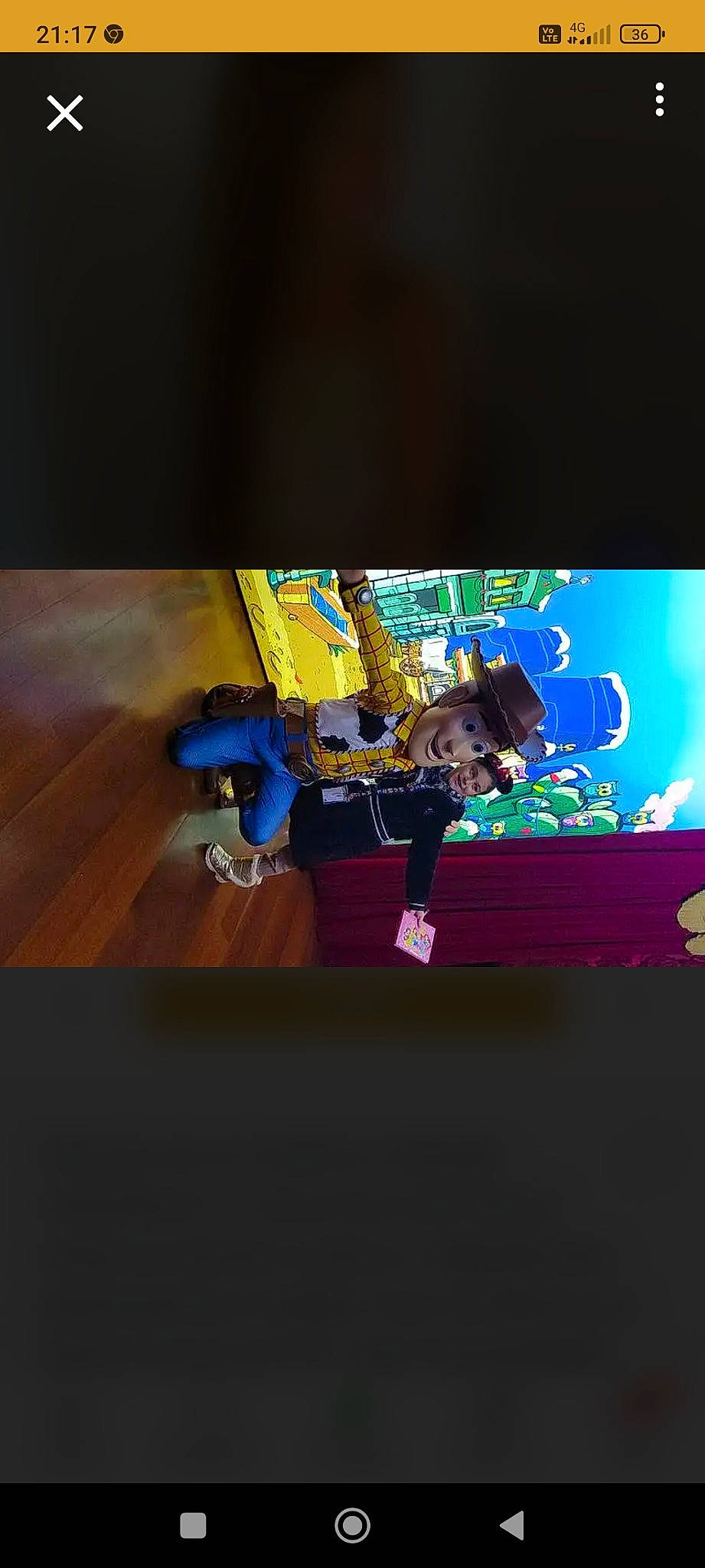 Merveille participe au concours pour gagner de l'argent avec cette photo : animation, art, darkness, display_device, electric_blue, event, fictional_character, flooring, font, graphic_design, graphics, hardwood, joy, machine, magenta, multimedia, person, room, still_life_photography, visual_arts