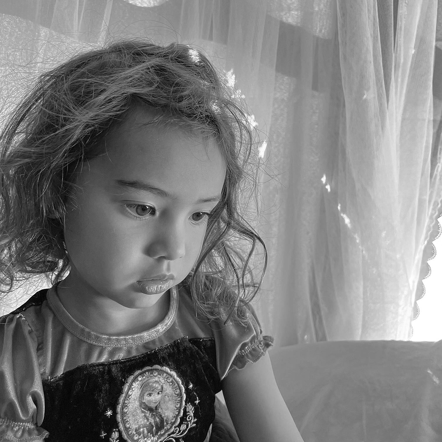 Mirabella is registered to the contest to win money with this photo: black, black_and_white, eye, eyelash, facial_expression, flash_photography, hair, happy, human, human_body, iris, lip, nose, organ, person, shoulder, skin, smile, standing, style