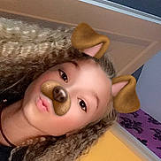 Allica a rejoint le concours — aidez-le/la à gagner de superbes lots ! ear, fawn, head, nose, photography, selfie, skin, toy