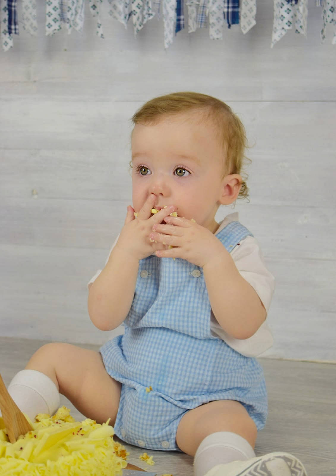 Arlo is registered to the contest to win money with this photo: baby, baby_toddler_clothing, child, person, toddler, yellow