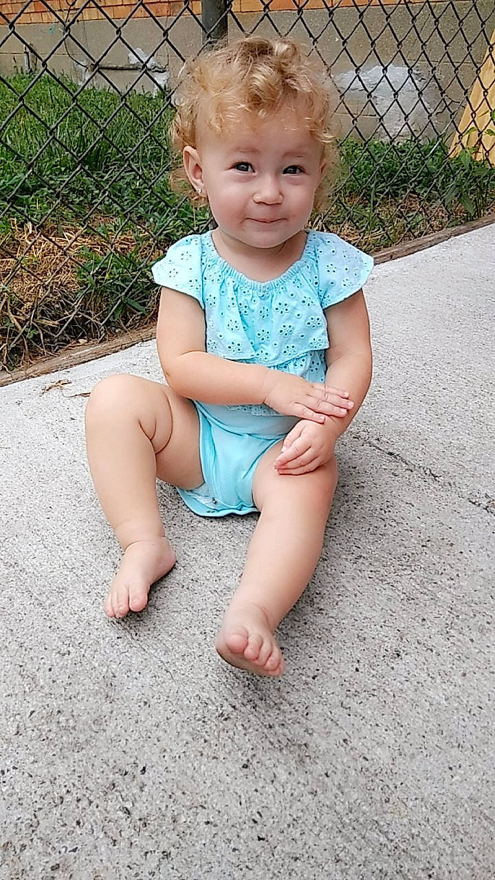 Aubrianna joined the competition — help win amazing prizes! baby, baby_toddler_clothing, barefoot, child, leg, person, play, sitting, skin, smile, summer, toddler, vacation