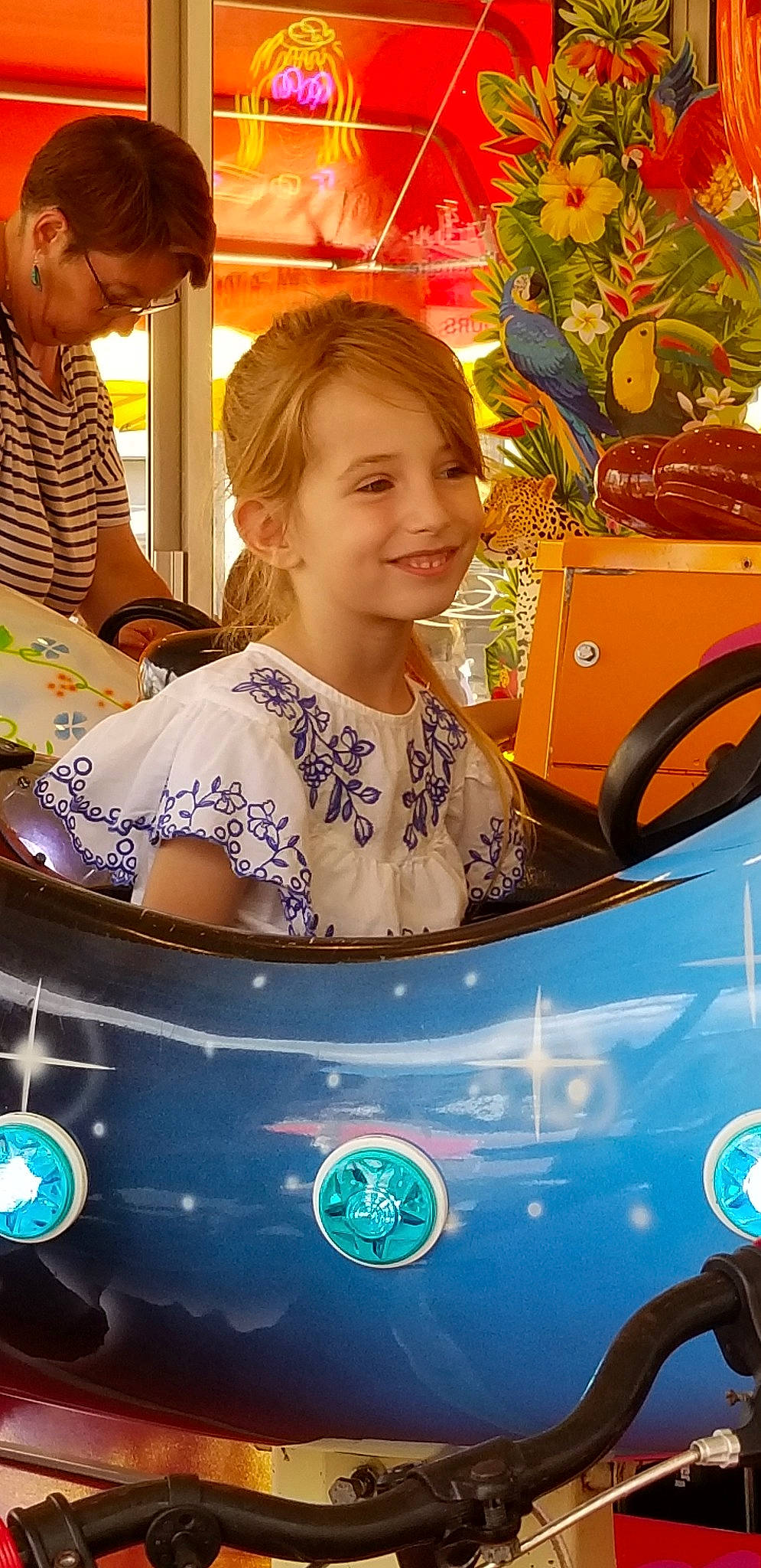 Charlie a rejoint le concours — aidez-le/la à gagner de superbes lots ! child, fun, games, happy, joy, leisure, person, play, recreation, smile, toddler, world, yellow