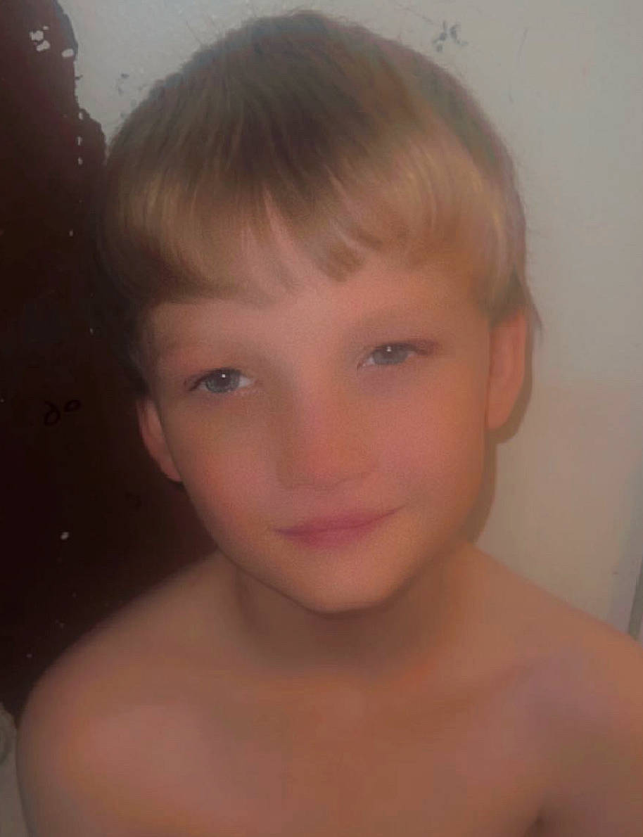 Jaxston is registered to the contest to win money with this photo: arm, cheek, chest, chin, ear, eye, eyebrow, eyelash, flash_photography, forehead, hair, hairstyle, iris, jaw, joy, lip, mouth, neck, nose, person