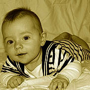 Gabriel participe au concours pour gagner de l'argent avec cette photo :