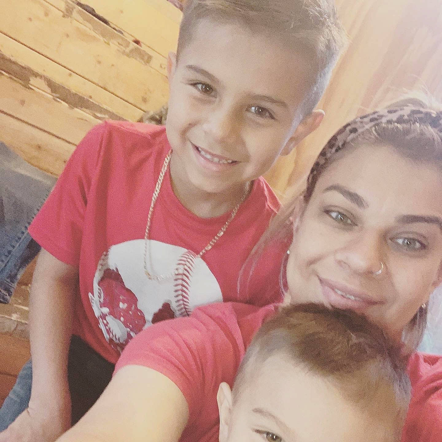 Davien is registered to the contest to win money with this photo: cheek, cool, eye, eyelash, face, facial_expression, happy, head, human, iris, joy, lip, mammal, mouth, muscle, neck, nose, organ, person, skin