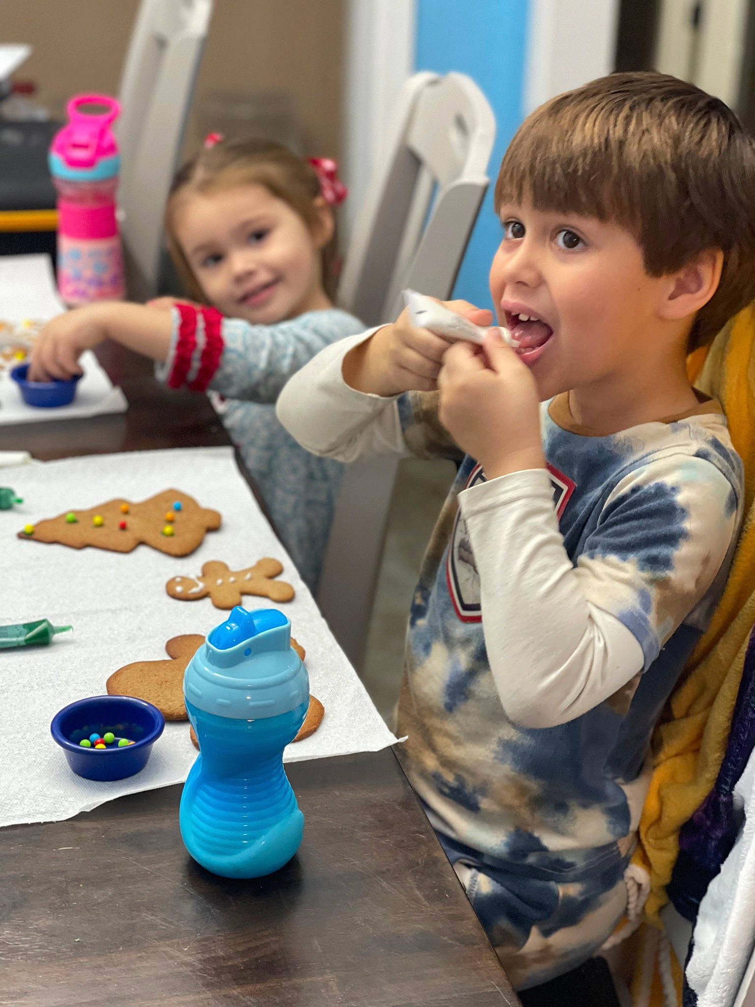 Ember joined the competition — help win amazing prizes! blue, child, event, finger, fun, gesture, happy, icing, joy, leisure, person, plastic, play, play_doh, room, science, sharing, smile, surprise, t_shirt