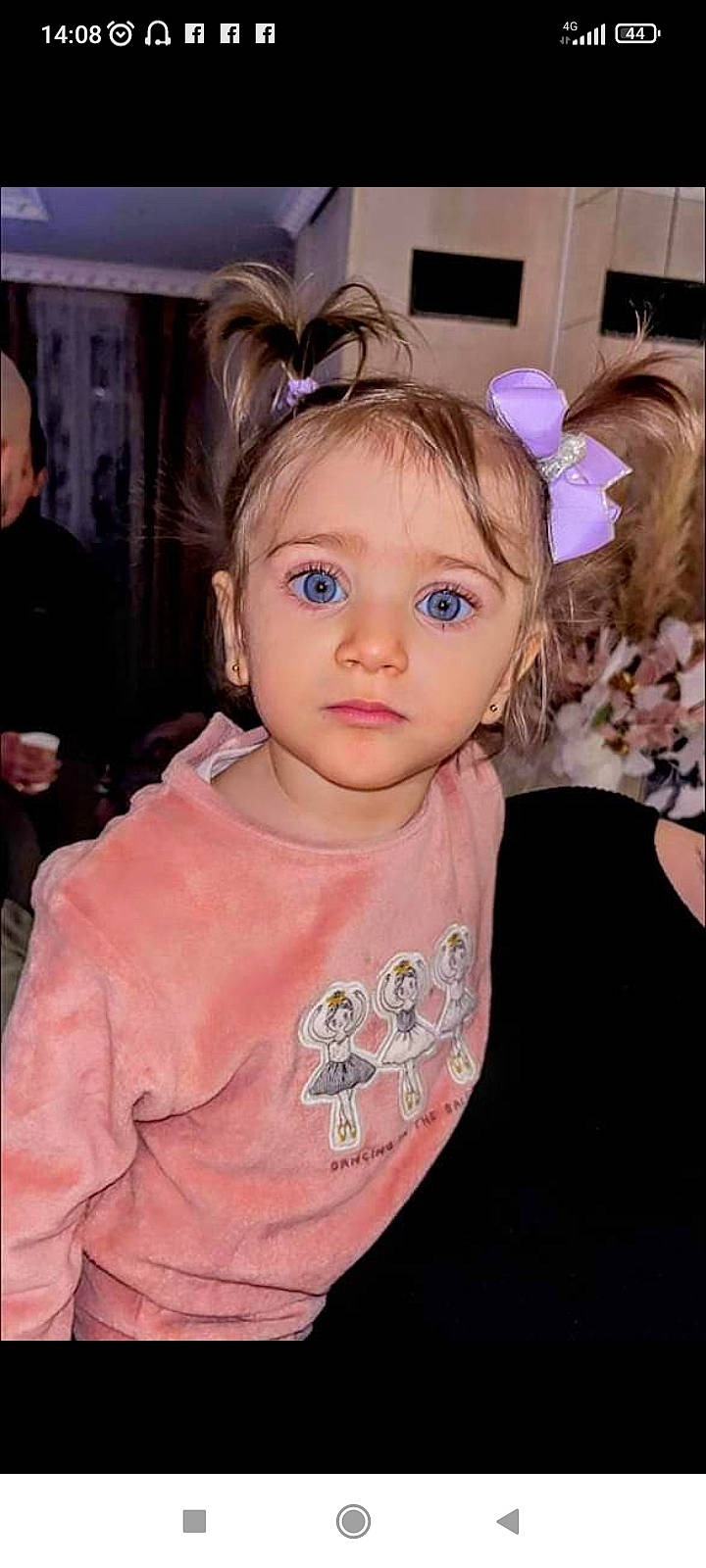 Sylvana a rejoint le concours — aidez-le/la à gagner de superbes lots ! baby_toddler_clothing, cheek, child, ear, event, eyelash, fun, happy, head, headband, headpiece, iris, jewellery, magenta, neck, person, pink, skin, sleeve, textile