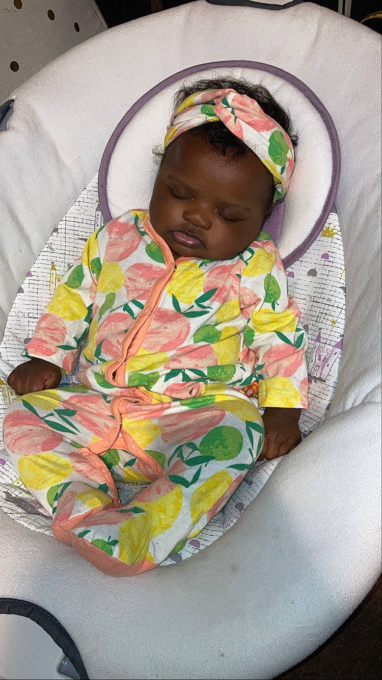 Bougie is registered to the contest to win money with this photo: baby, baby_products, baby_toddler_clothing, cap, chair, child, circle, comfort, face, fun, happy, linens, person, room, sitting, sleep, toddler