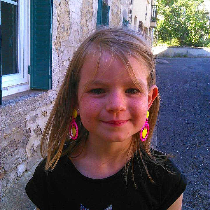 Lilly a rejoint le concours — aidez-le/la à gagner de superbes lots !