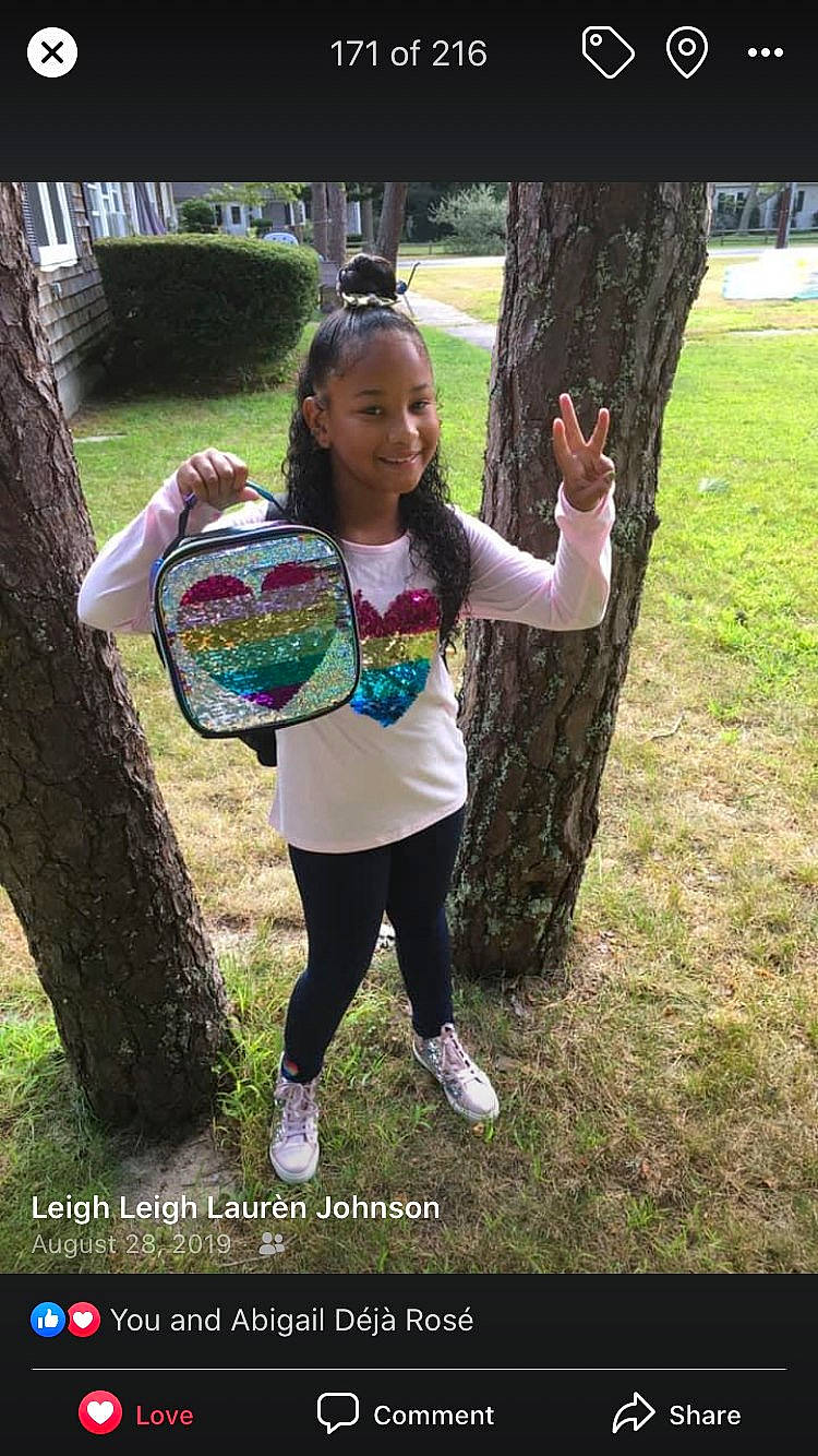 Aysia joined the competition — help win amazing prizes! active_pants, hoop_rhythmic_gymnastics, joy, leggings, people_in_nature, person, sweatpant, trunk