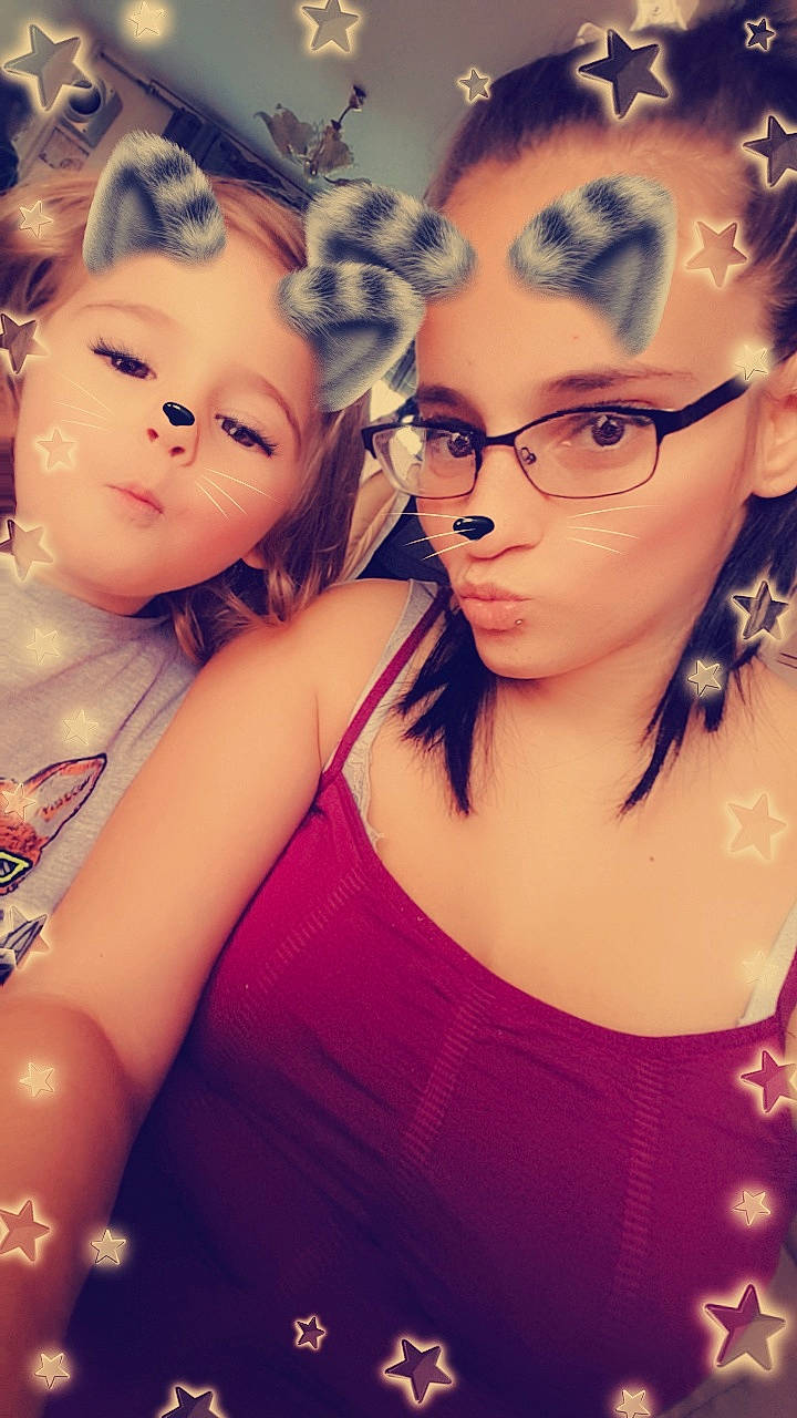 Daniel a rejoint le concours — aidez-le/la à gagner de superbes lots ! beauty, blond, brown_hair, cool, eye, eyelash, eyewear, girl, glasses, happiness, human_hair_color, lady, lip, long_hair, person, skin, smile, sunglasses, vision_care