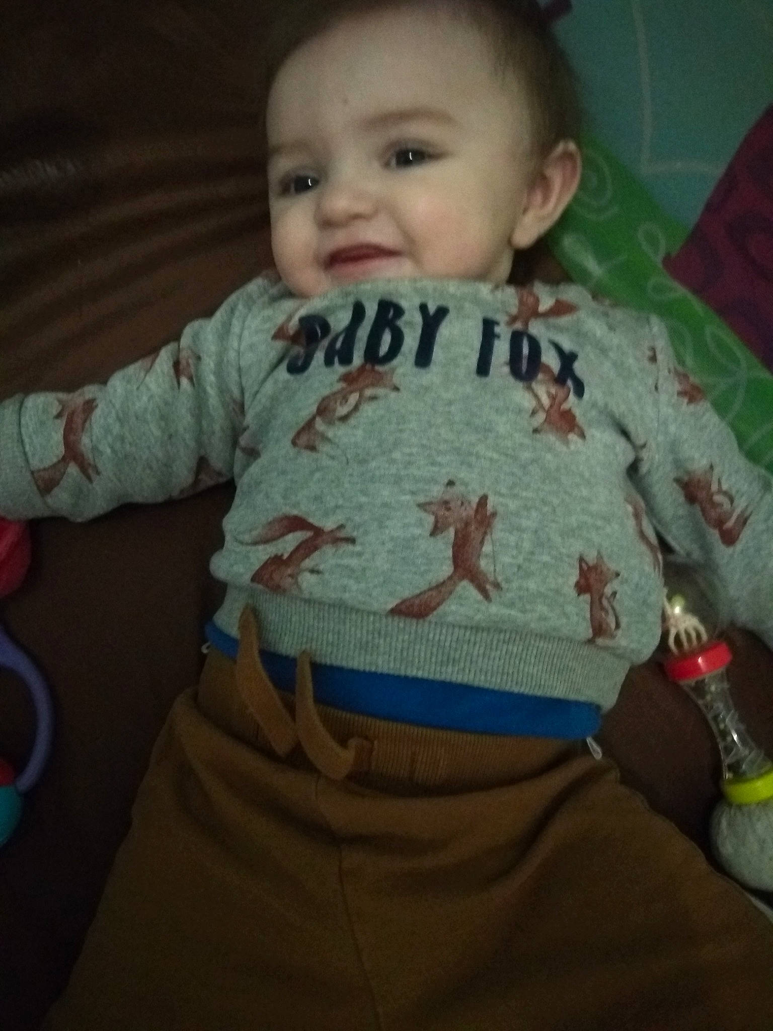 Aïden a rejoint le concours — aidez-le/la à gagner de superbes lots ! baby, baby_toddler_clothing, cheek, chin, cool, eye, face, forehead, happy, head, iris, mouth, nose, organ, person, skin, sleeve, smile, t_shirt, textile