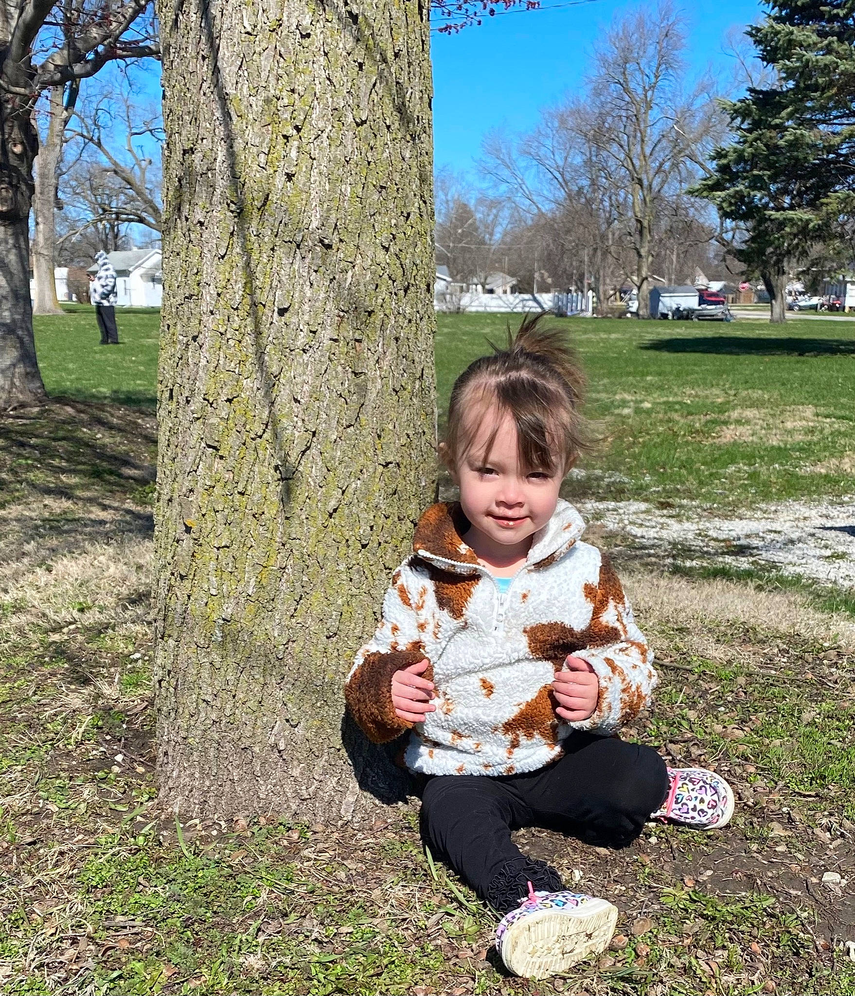 Aaliyah is registered to the contest to win money with this photo: ball, child, football, fun, gesture, grass, grass_family, happy, lawn, leaf, leisure, nature, people_in_nature, person, plant, sky, smile, sports_equipment, toddler, tree