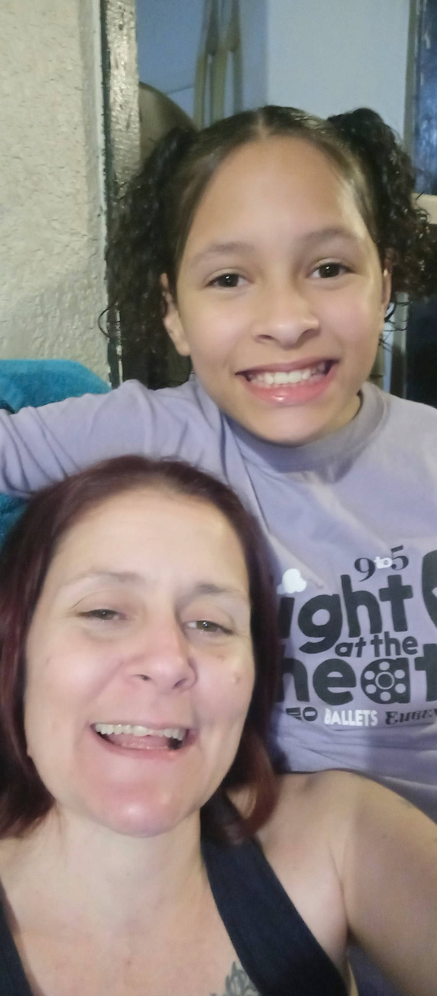 Ashari is registered to the contest to win money with this photo: cheek, chin, community, eye, eyebrow, eyelash, face, facial_expression, forehead, gesture, hair, hairstyle, happy, iris, joy, lip, muscle, nose, organ, person