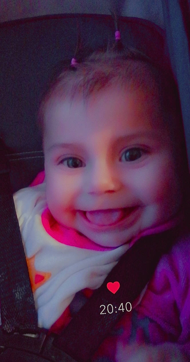 Jade a rejoint le concours — aidez-le/la à gagner de superbes lots ! baby, beauty, cheek, child, chin, cool, eye, eyebrow, face, facial_expression, forehead, hair, head, joy, lip, nose, person, pink, skin, smile