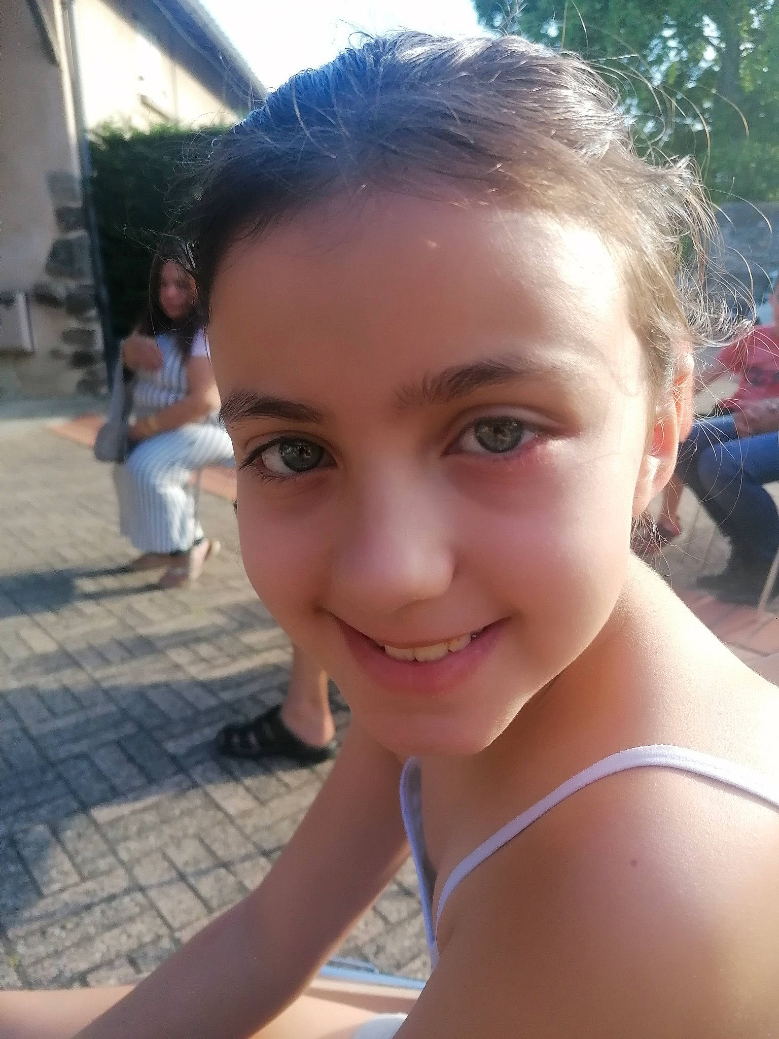 Lilou participe au concours pour gagner de l'argent avec cette photo : beauty, child, chin, eye, eyebrow, face, facial_expression, forehead, fun, hair, head, joy, lip, mouth, nose, person, photography, selfie, skin, smile