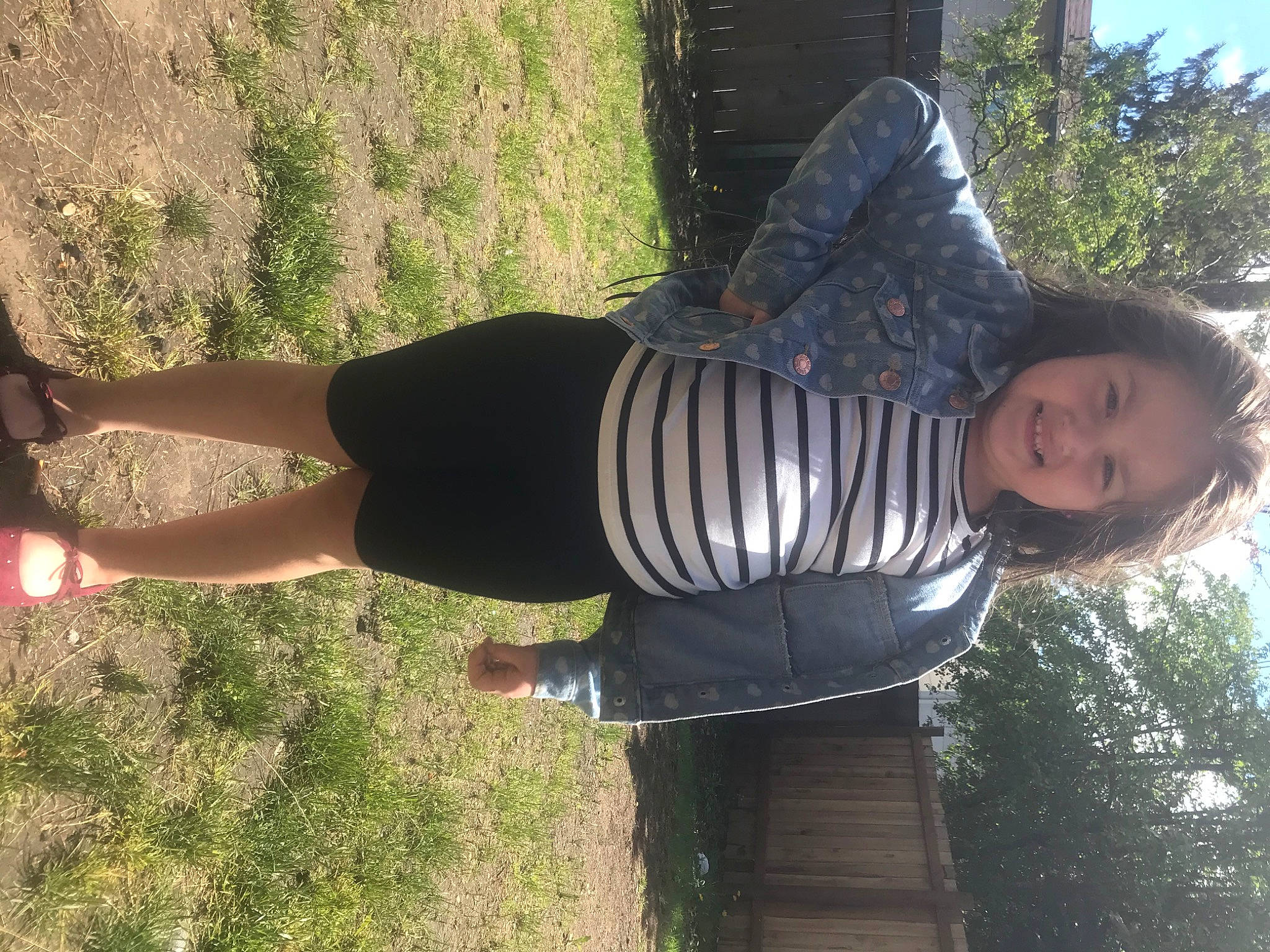 Aliana is registered to the contest to win money with this photo: joy, person