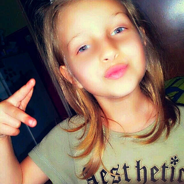 Emeline participe au concours pour gagner de l'argent avec cette photo :