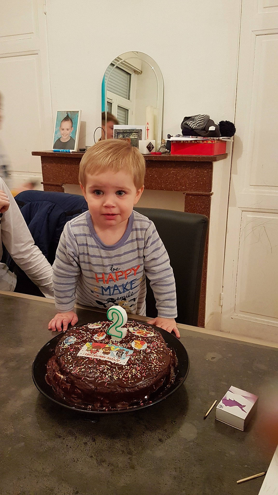 Timothé participe au concours pour gagner de l'argent avec cette photo : baked_goods, baking, birthday, birthday_cake, cake, cake_decorating, chocolate_cake, dessert, food, icing, joy, party, person, sugar_paste, torte