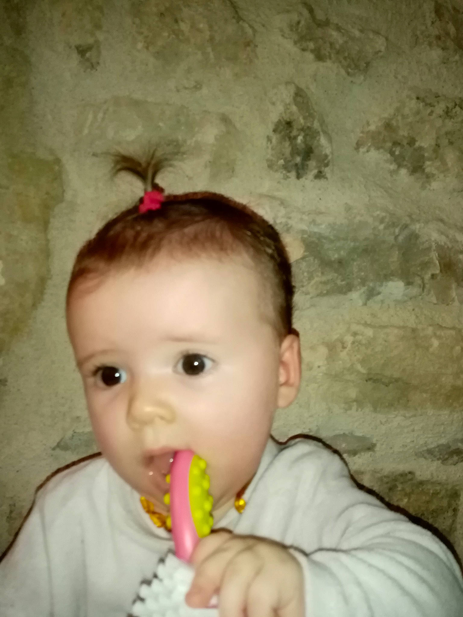 Camille participe au concours pour gagner de l'argent avec cette photo : baby, baby_toddler_clothing, cheek, chin, ear, eye, eyebrow, eyelash, face, forehead, fun, happy, head, iris, lip, mouth, nose, person, pink, skin