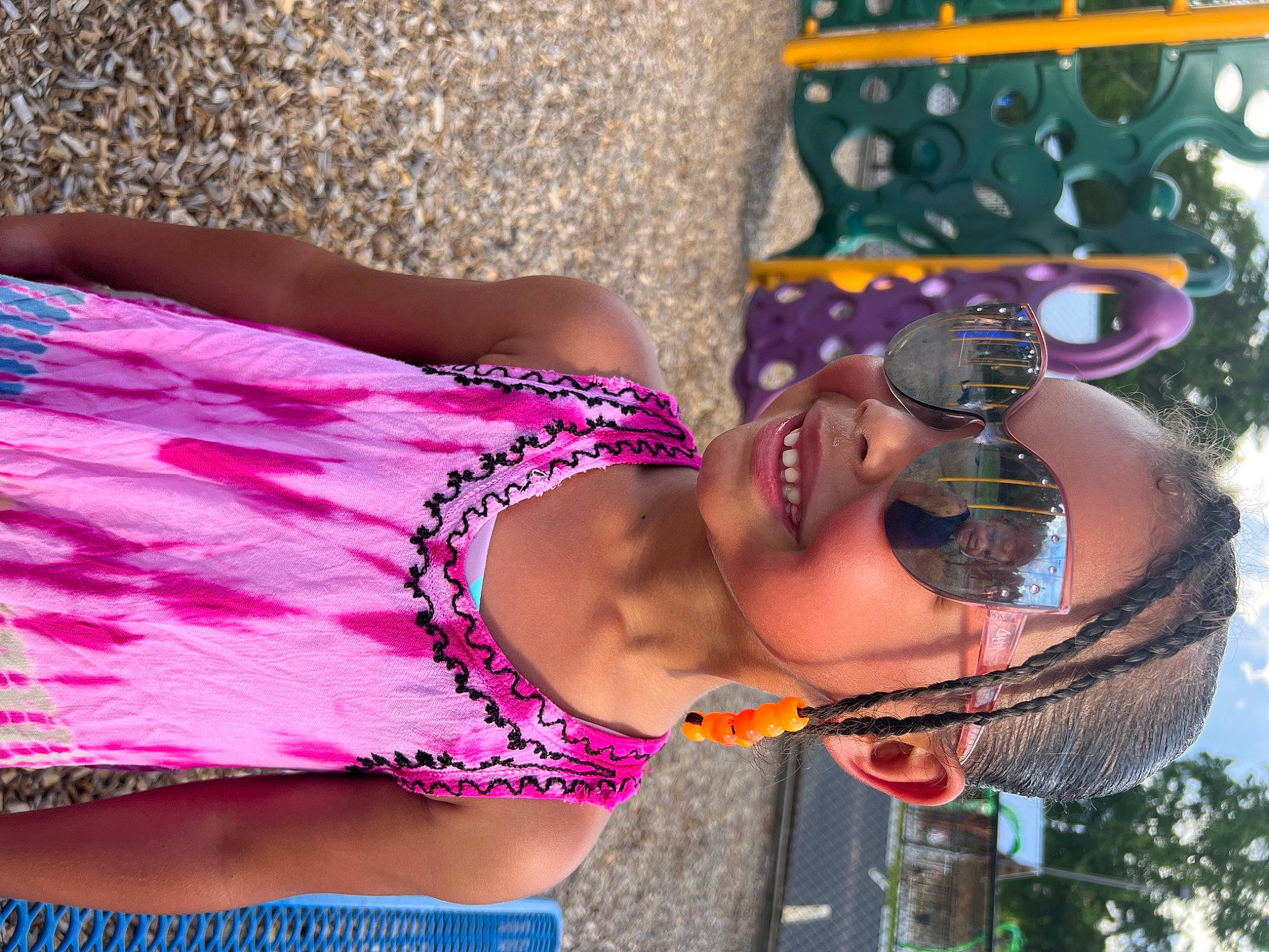 Ava-hope is registered to the contest to win money with this photo: abdomen, beauty, chest, event, eyewear, fun, happy, human_leg, jewellery, joy, leisure, magenta, navel, person, pink, purple, smile, sunglasses, thigh, tree