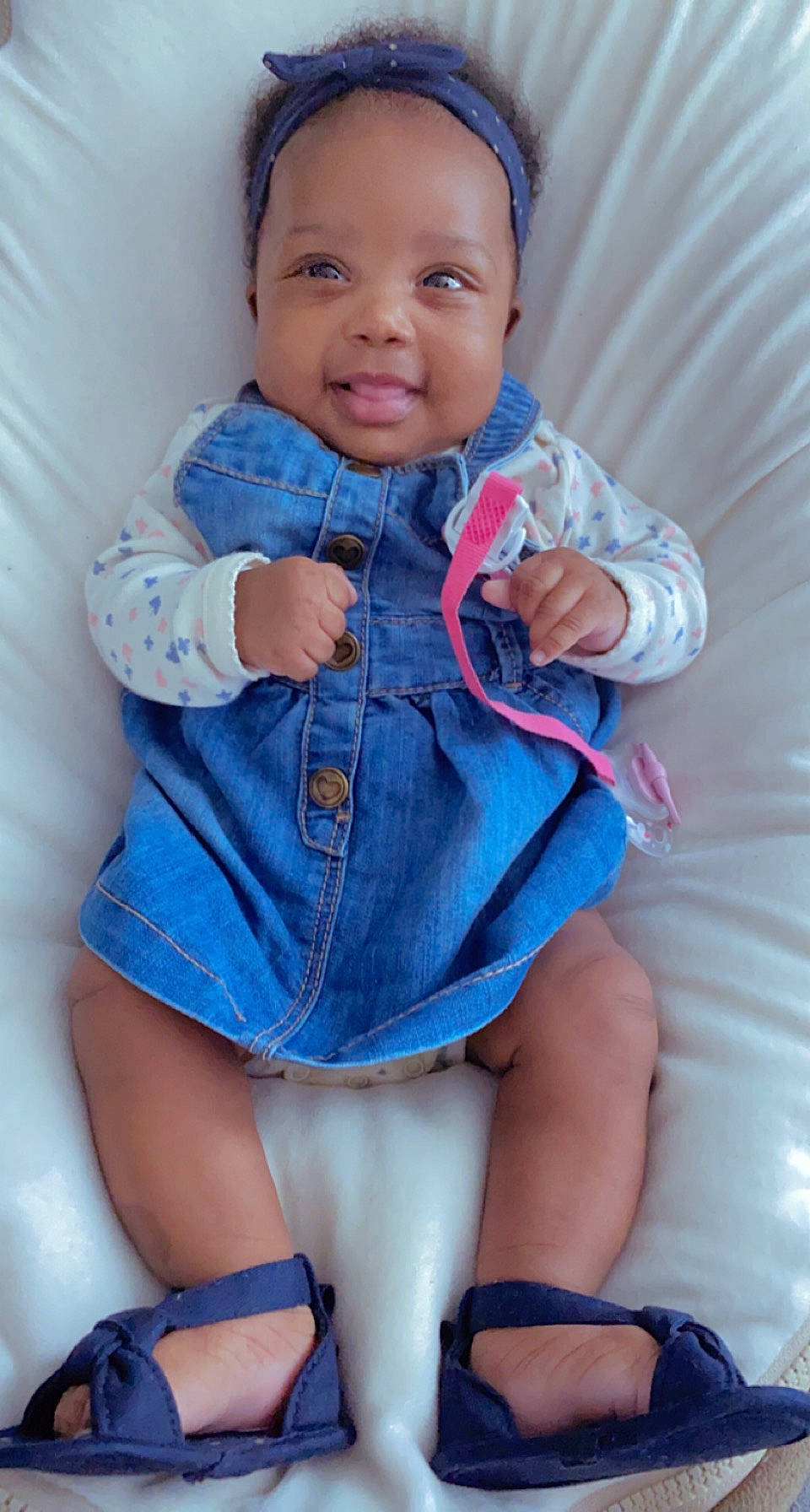 Siena participe au concours pour gagner de l'argent avec cette photo : azure, baby_toddler_clothing, cheek, chin, collar, comfort, cool, eye, gesture, head, neck, outerwear, person, purple, skin, sleeve, textile, thigh, thumb, toddler