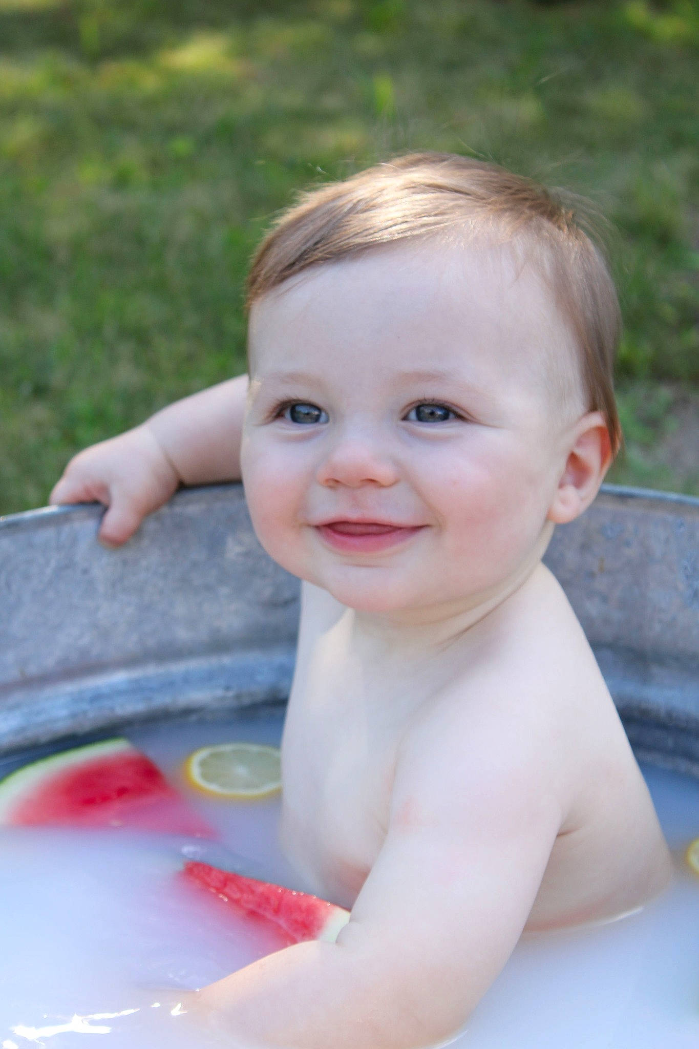 Dallas is registered to the contest to win money with this photo: arm, cheek, eye, face, facial_expression, hair, hand, happy, head, human_body, iris, joy, lip, muscle, nose, organ, person, product, skin, smile