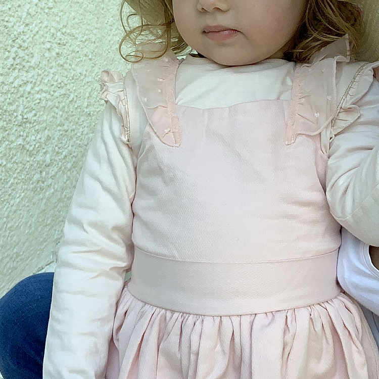Tess a rejoint le concours — aidez-le/la à gagner de superbes lots ! beauty, blond, brown_hair, cheek, child, child_model, clothing, dress, eye, hair, hairstyle, headwear, lip, outerwear, person, pink, product, skin, sleeve, smile