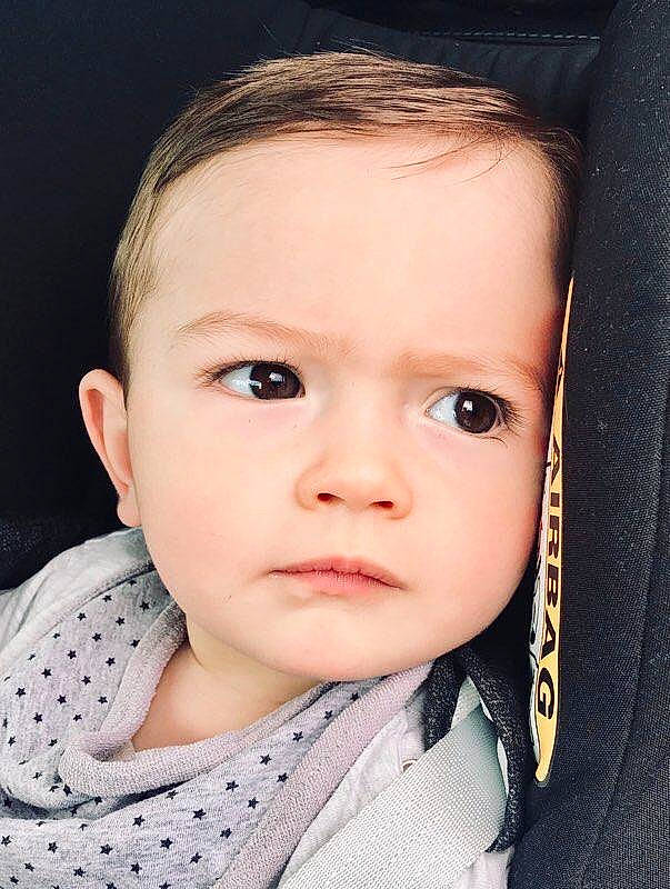 Dimitri a rejoint le concours — aidez-le/la à gagner de superbes lots ! baby, baby_toddler_clothing, cheek, child, child_model, chin, eye, eyebrow, eyelash, forehead, iris, jaw, lip, nose, organ, person, polka_dot, portrait, portrait_photography, skin