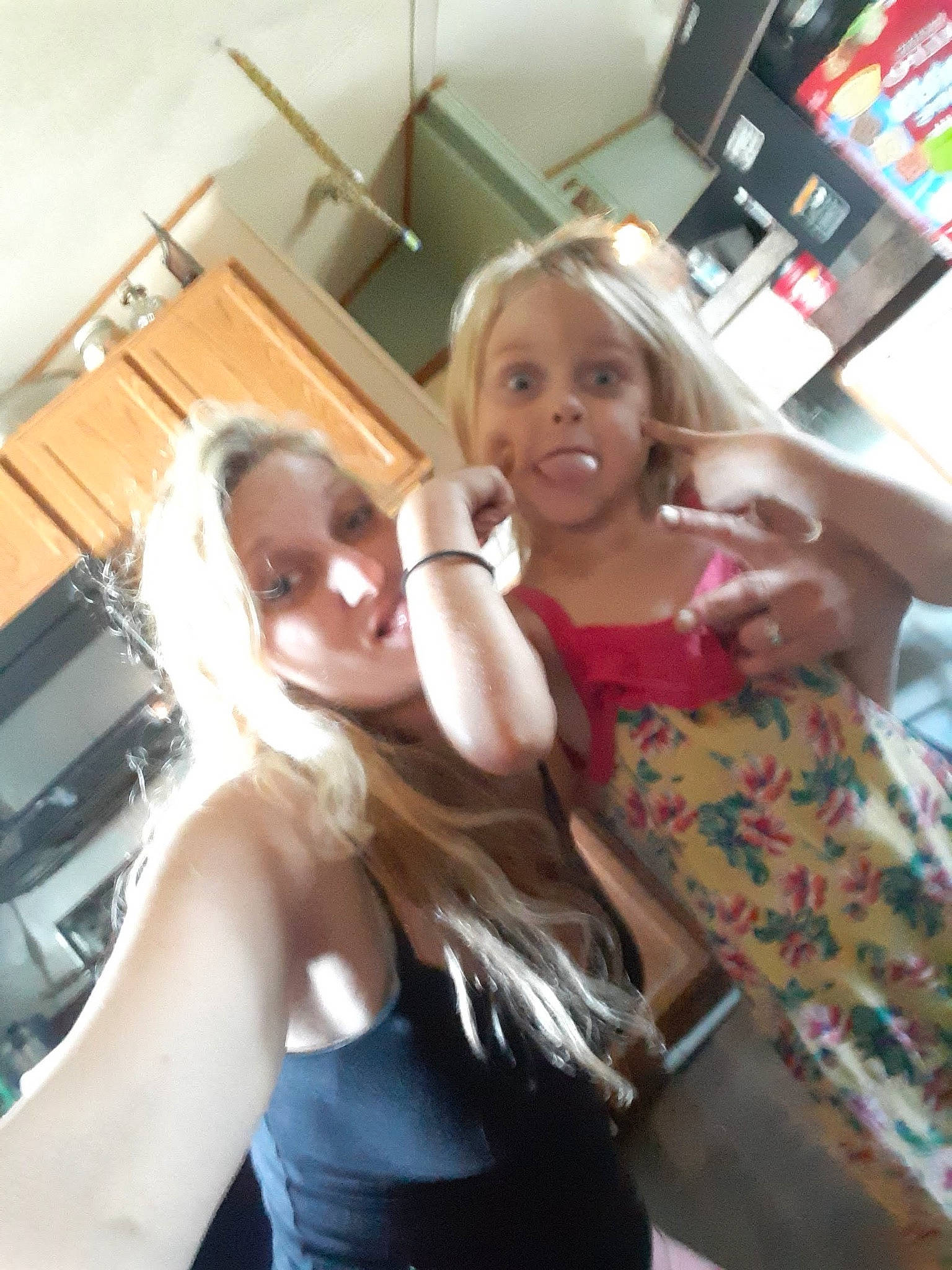 Cylee joined the competition — help win amazing prizes! beauty_salon, blond, brown_hair, chest, event, eyewear, fun, gesture, happy, joint, layered_hair, leisure, long_hair, muscle, person, selfie, sitting, smile, t_shirt, thigh