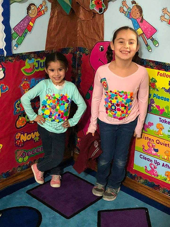 Yaretzi is registered to the contest to win money with this photo: child, joy, kindergarten, person, play, room, school, t_shirt, toddler