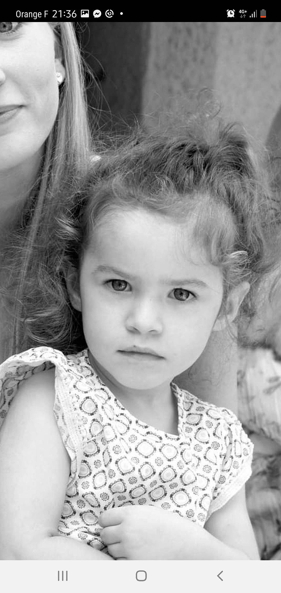 Lena a rejoint le concours — aidez-le/la à gagner de superbes lots ! black, chin, eye, eyebrow, eyelash, face, fashion, flash_photography, hair, hairstyle, happy, head, human, lip, nose, organ, person, photograph, shoulder, skin