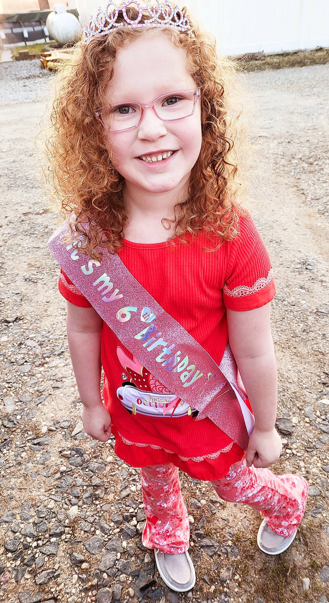 Emberlee joined the competition — help win amazing prizes! blond, cool, flash_photography, fun, grass, hairstyle, happy, head, human, human_leg, joy, lip, long_hair, organ, people_in_nature, person, red, sleeve, smile, summer