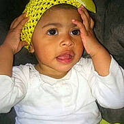 Djayana participe au concours pour gagner de l'argent avec cette photo :