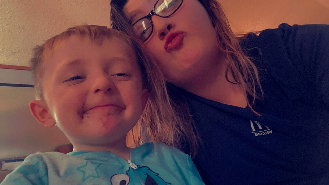 Christopher is registered to the contest to win money with this photo: azure, blue, cheek, chin, ear, eye, eyebrow, eyelash, facial_expression, forehead, hairstyle, happy, iris, jaw, joy, lip, mouth, neck, nose, organ