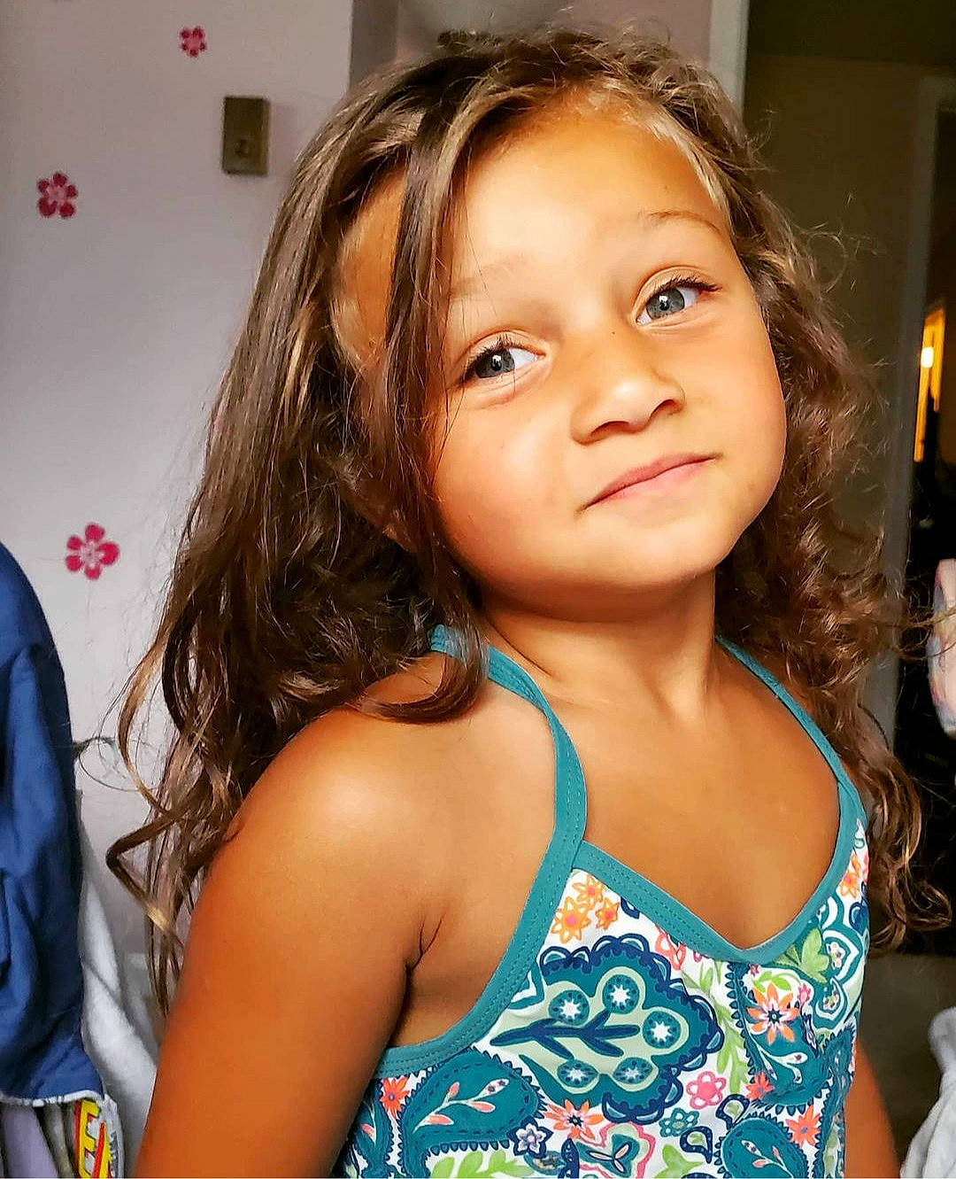 Jaycee is registered to the contest to win money with this photo: active_tank, beauty, black_hair, blond, brown_hair, cheek, chest, chin, eyebrow, eyelash, fun, hair, happy, iris, lip, long_hair, nose, person, skin, smile