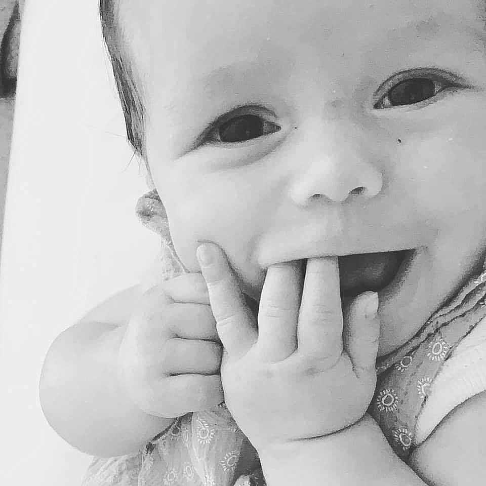 Myah a rejoint le concours — aidez-le/la à gagner de superbes lots ! beauty, black_and_white, cheek, child, chin, eye, eyebrow, face, facial_expression, finger, forehead, hand, head, lip, monochrome, mouth, nose, photograph, skin, white
