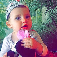 Mackenzy participe au concours pour gagner de l'argent avec cette photo :