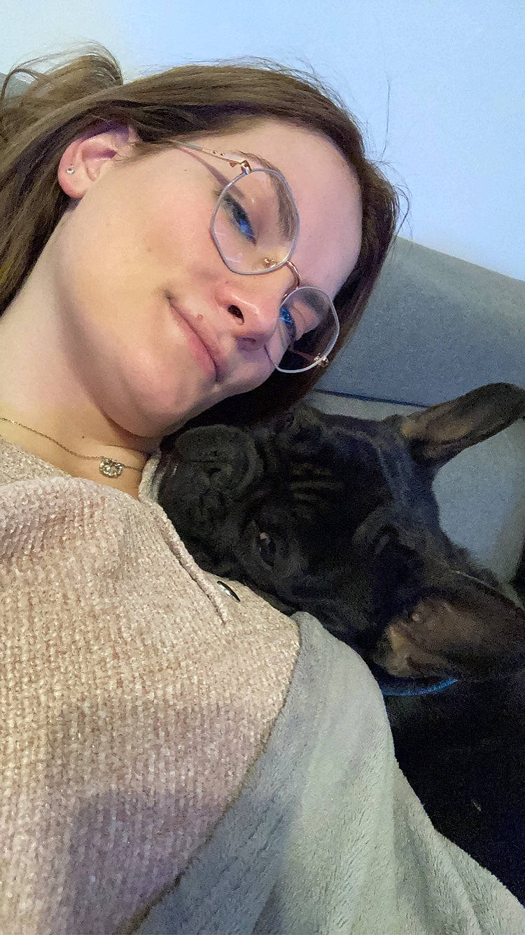 Radko a rejoint le concours — aidez-le/la à gagner de superbes lots ! carnivore, companion_dog, dog, dog_breed, ear, eyelash, eyewear, fawn, gesture, glasses, happy, head, jaw, mouth, nose, skin, smile, snout, vision_care, working_animal