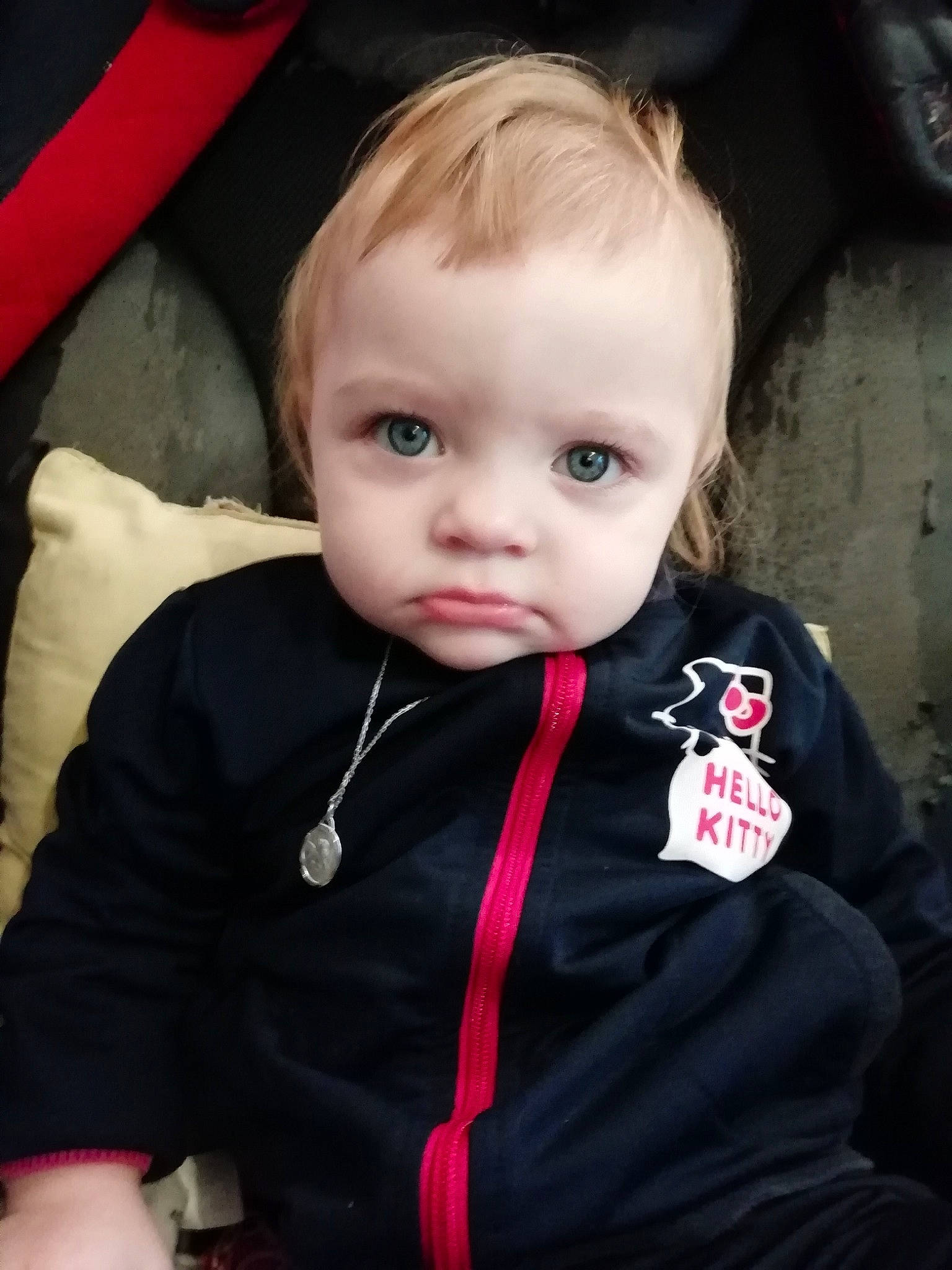 Élinna a rejoint le concours — aidez-le/la à gagner de superbes lots ! boy, cheek, child, cool, day, eye, girl, human_hair_color, infant, organ, outerwear, person, product, skin, smile, toddler