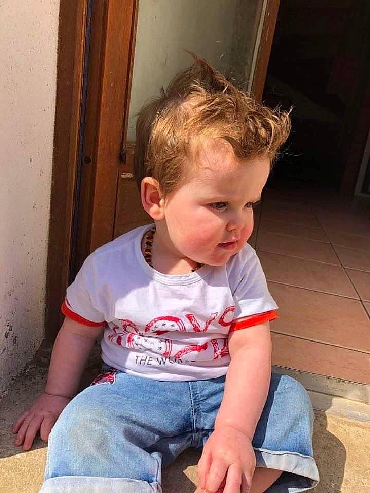 Ethann participe au concours pour gagner de l'argent avec cette photo : baby_toddler_clothing, cheek, child, chin, clothing, cool, eye, floor, flooring, hair, happy, head, jeans, joint, nose, person, sleeve, standing, t_shirt, toddler