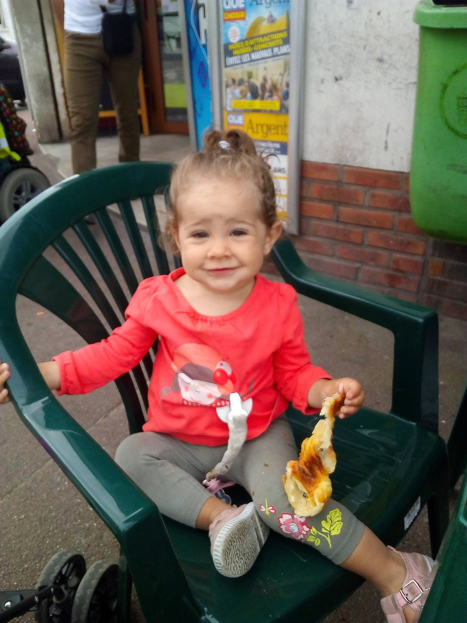 Kaïly a rejoint le concours — aidez-le/la à gagner de superbes lots ! child, joy, person, toddler