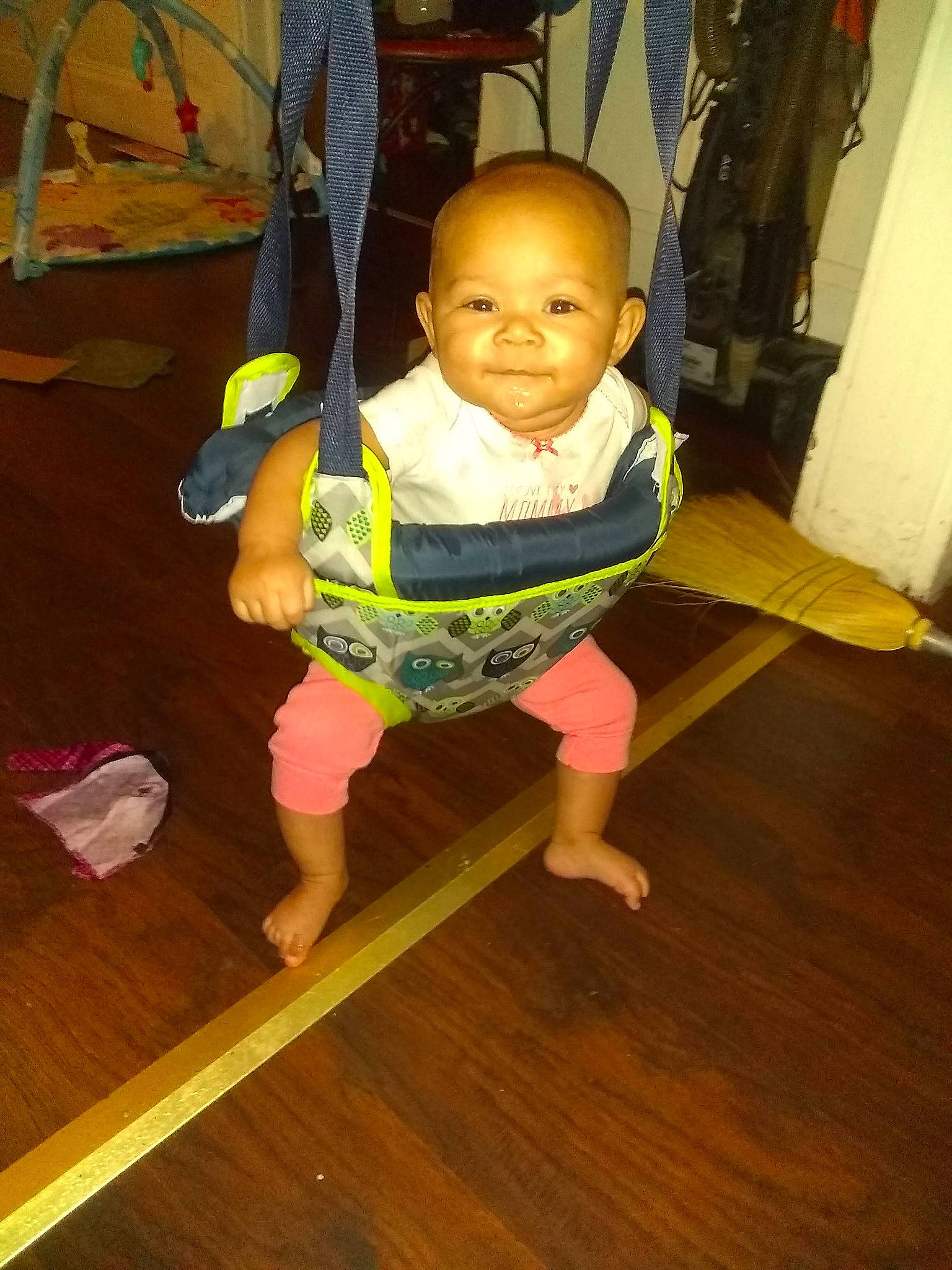 Miami is registered to the contest to win money with this photo: baby, baby_toddler_clothing, barefoot, chair, cheek, child, floor, flooring, foot, fun, happy, hardwood, joy, laminate_flooring, person, room, smile, toddler, varnish, wood