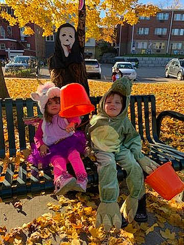 Salem is registered to the contest to win money with this photo: car, child, deciduous, event, fun, grass, happy, headwear, human_body, joy, leaf, leisure, people_in_nature, person, photograph, plant, pumpkin, recreation, snapshot, toddler