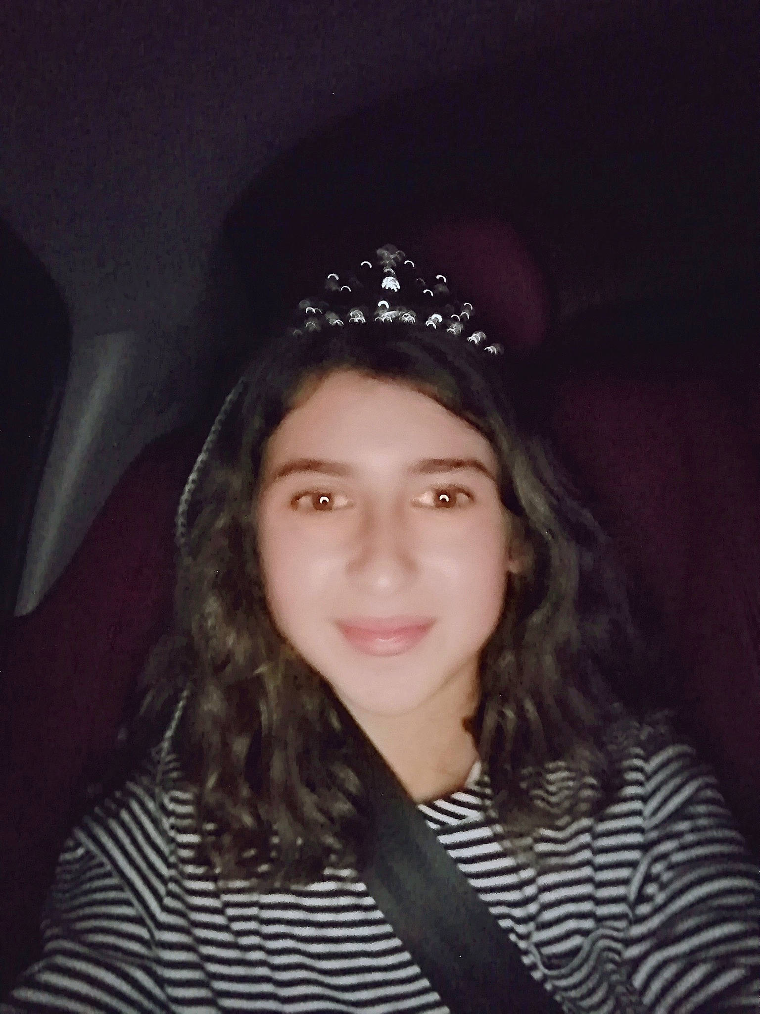 Chiara participe au concours pour gagner de l'argent avec cette photo : beauty, black_hair, body_jewelry, brown_hair, cool, costume_accessory, darkness, eyebrow, flash_photography, hair_accessory, headband, headgear, headpiece, joy, long_hair, nose, person, portrait, portrait_photography, style