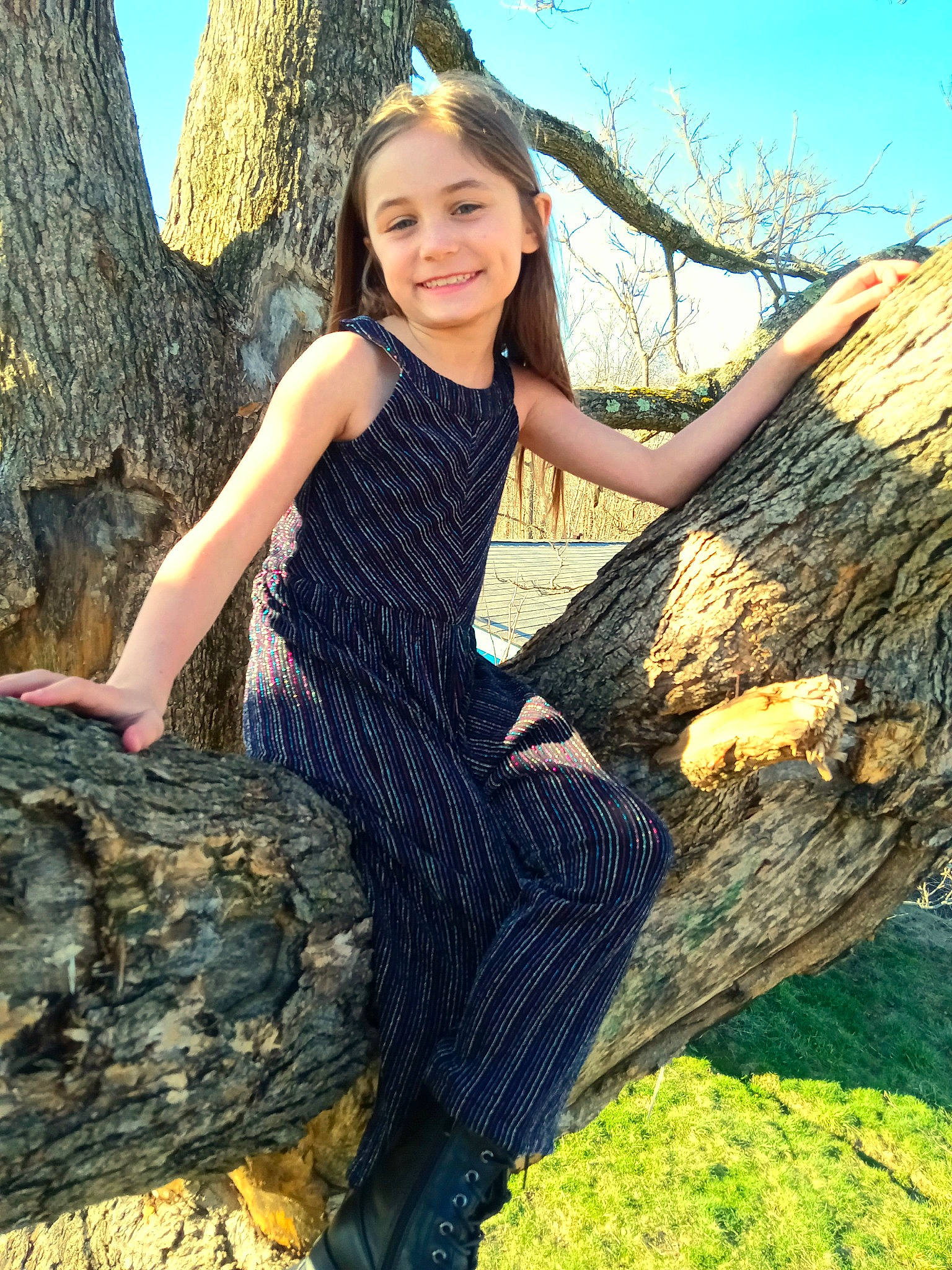 Skylah is registered to the contest to win money with this photo: azure, branch, flash_photography, grass, hand, happy, human_body, joy, leaf, leisure, nature, people_in_nature, person, plant, sky, smile, thigh, tree, trunk, wood