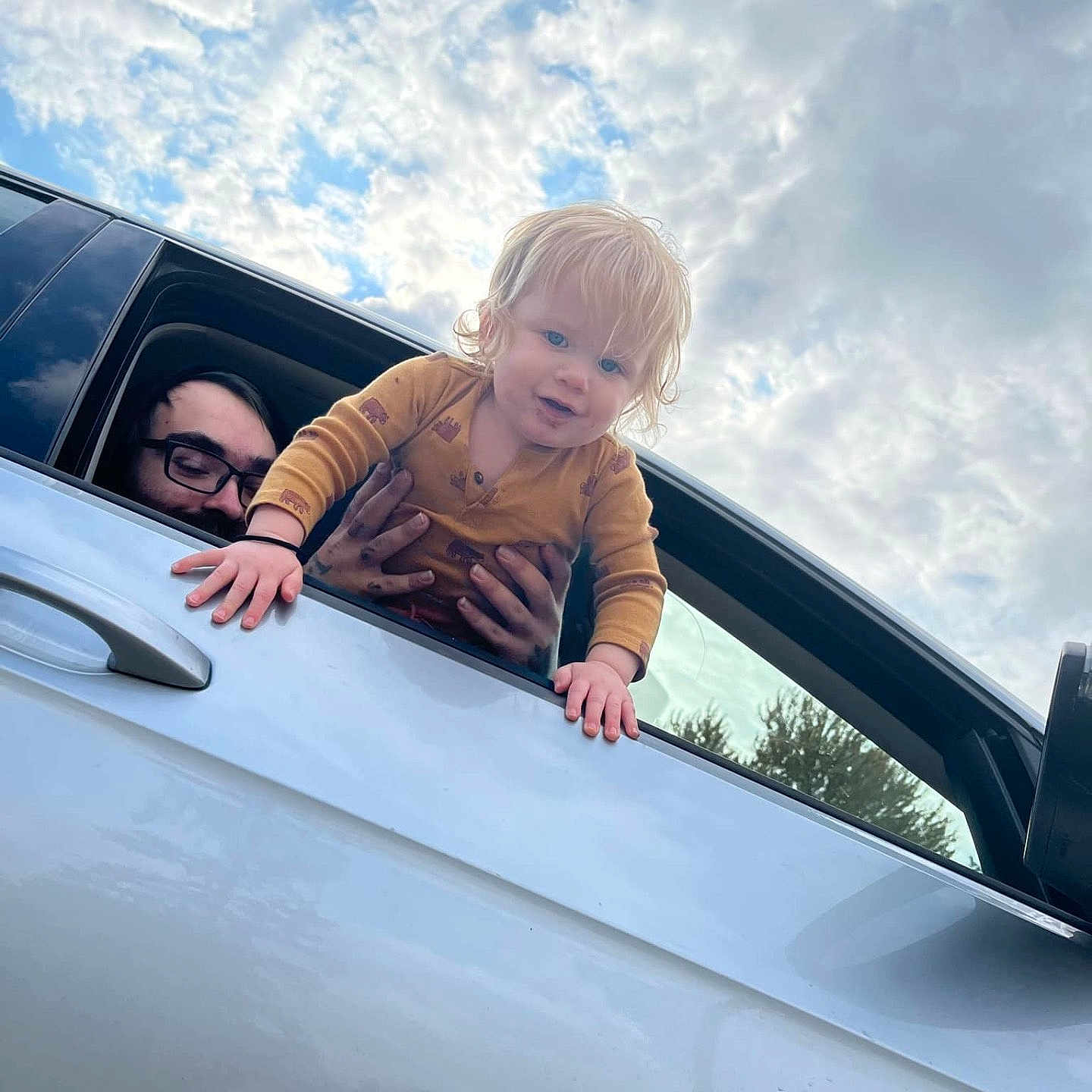 Andrew joined the competition — help win amazing prizes! baby, car, car_exterior, car_interior, carmirror, carseat, crawling, face, fun, hair, happy, head, person, pushing, roadtrip, sitting, smile, transportation, vacation, vehicle